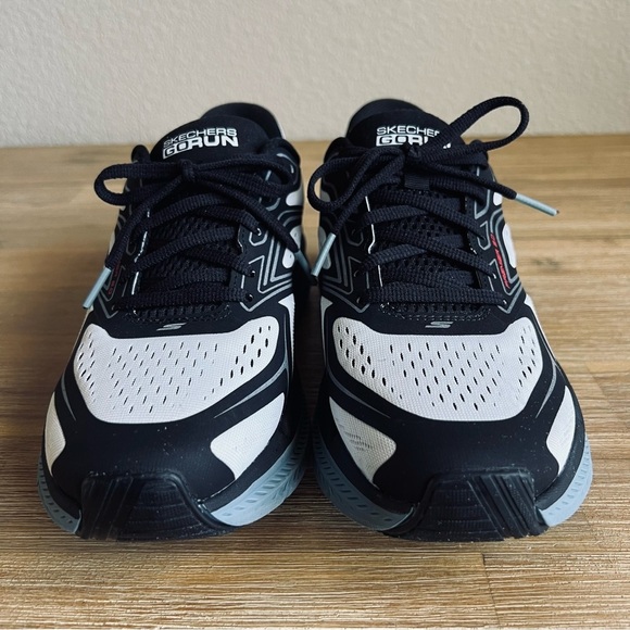 Skechers Men’s 8.5 Slip-ins Max Cushioning Premier 2.0 - Continuous White/ Black - Picture 9 of 16